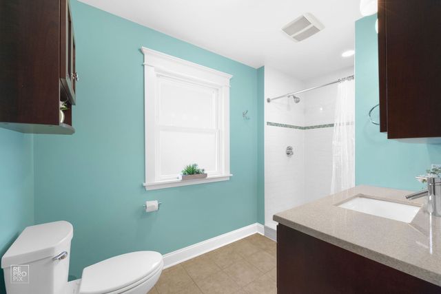3231 Wesley Avenue, Berwyn, IL 60402