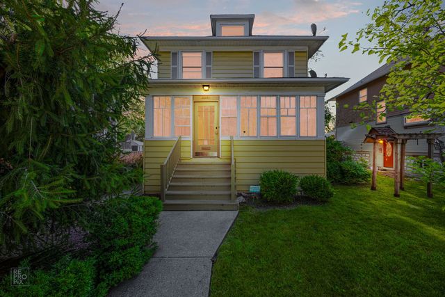 3231 Wesley Avenue, Berwyn, IL 60402