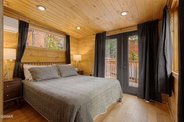 4167 Chamberlain Lane, Sevierville, TN 37862