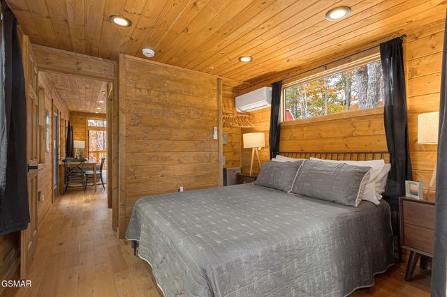 4167 Chamberlain Lane, Sevierville, TN 37862