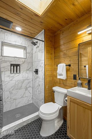 4167 Chamberlain Lane, Sevierville, TN 37862