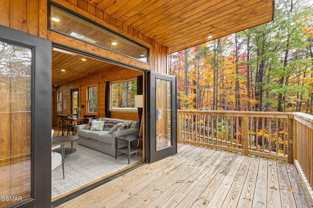 4167 Chamberlain Lane, Sevierville, TN 37862