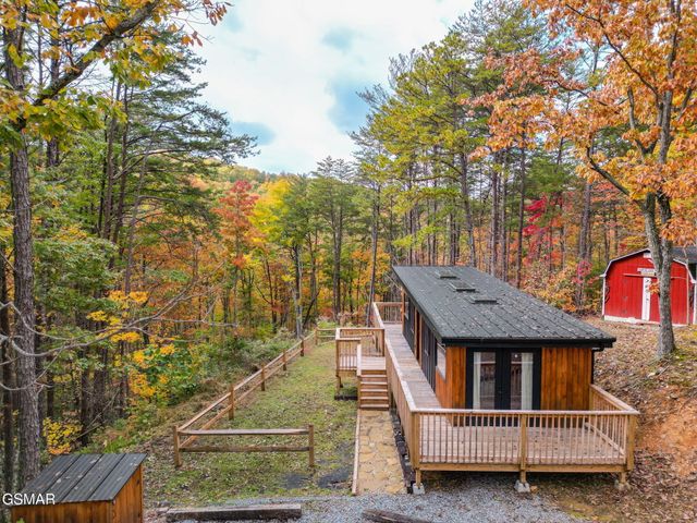 4167 Chamberlain Lane, Sevierville, TN 37862