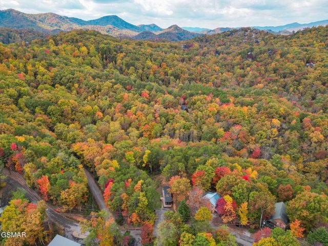 4167 Chamberlain Lane, Sevierville, TN 37862