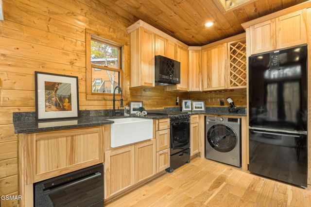 4167 Chamberlain Lane, Sevierville, TN 37862