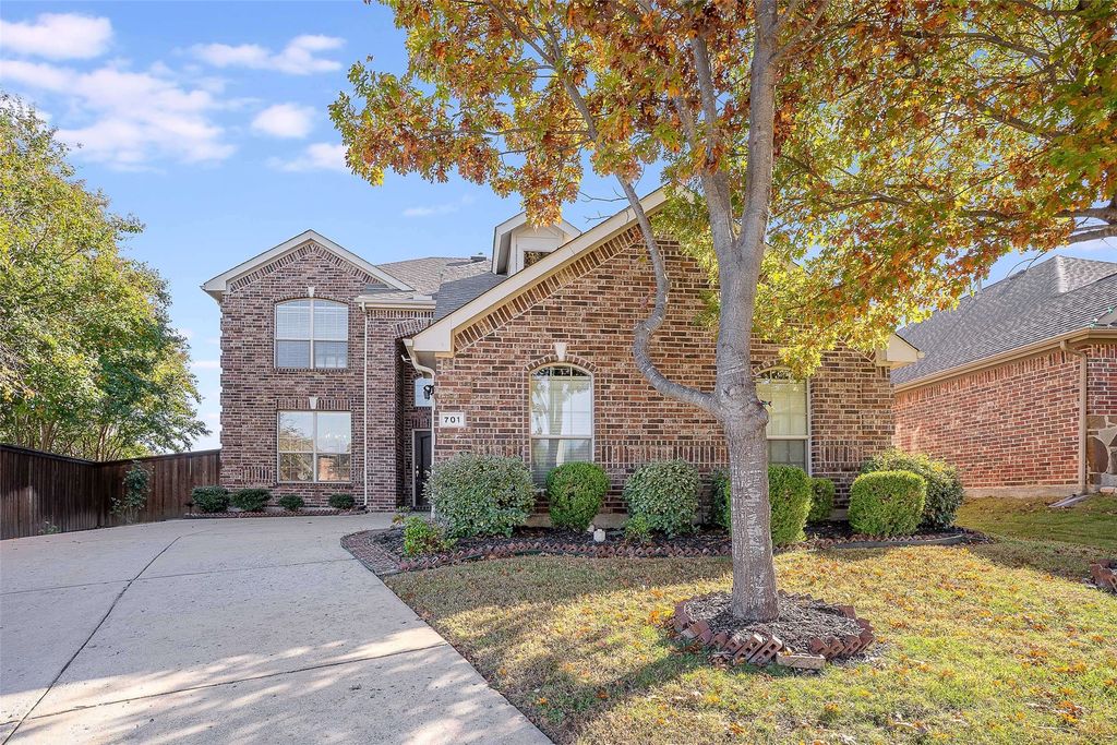 701 Setting Sun Trail, Mckinney, TX 75069