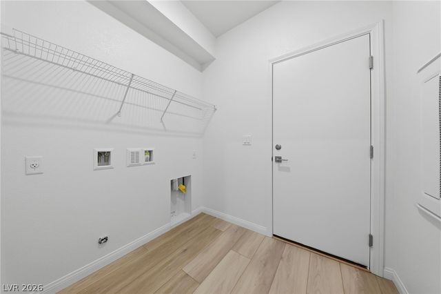 12528 Kings Creek Place, Las Vegas, NV 89138