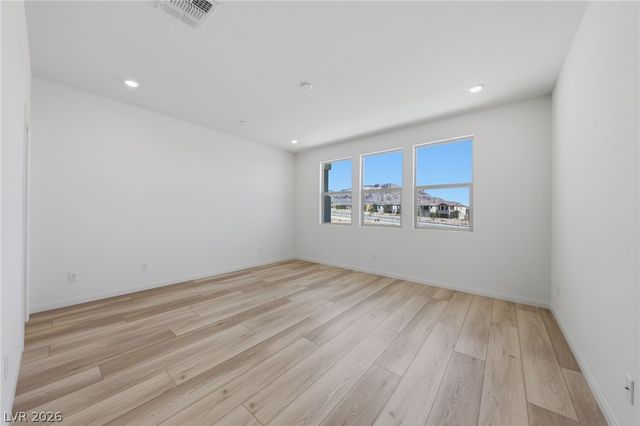 12528 Kings Creek Place, Las Vegas, NV 89138