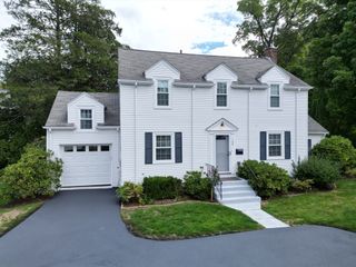 108 Glen Avenue 108, Newton, MA 02459