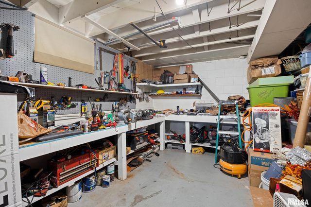 2413 N LEHMAN Road, Peoria, IL 61604