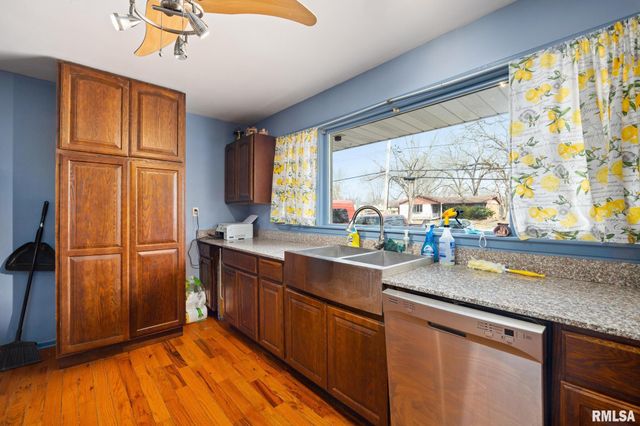 2413 N LEHMAN Road, Peoria, IL 61604