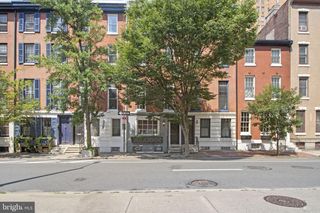328 S 15TH ST ST #2, Philadelphia, PA 19102