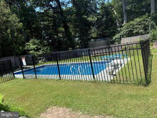 641 PASADENA DR, Magnolia, NJ 08049