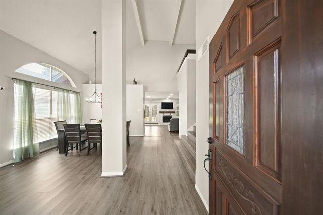 15930 Oak Mountain Drive, Houston, TX 77095