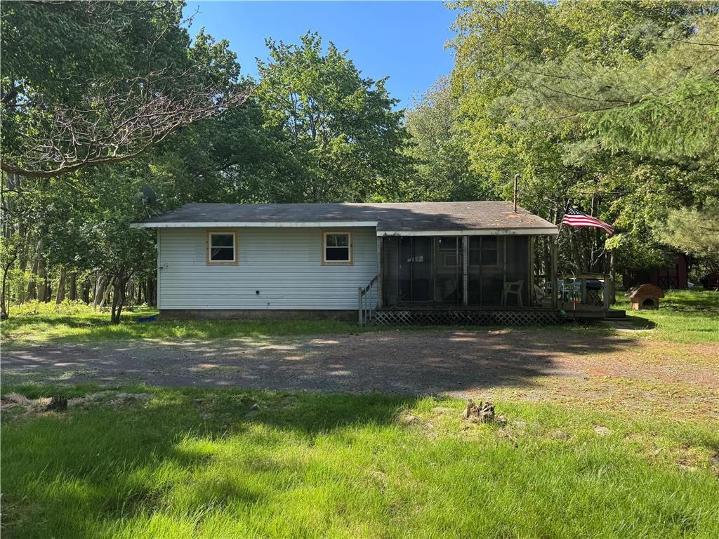 244 Ash Drive, Tobyhanna Twp, PA 18334