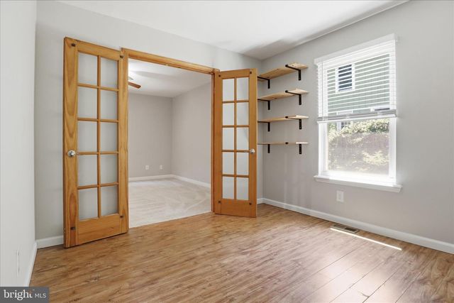 18507 AMIDON AVE, Triangle, VA 22172