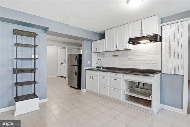 18507 AMIDON AVE, Triangle, VA 22172