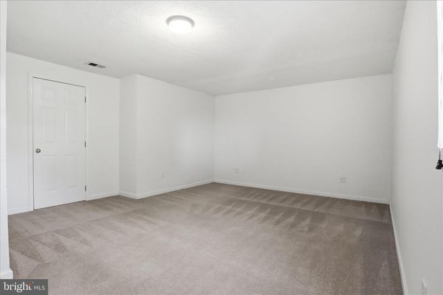 18507 AMIDON AVE, Triangle, VA 22172