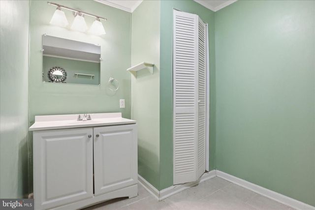 18507 AMIDON AVE, Triangle, VA 22172