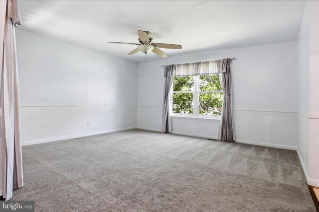 18507 AMIDON AVE, Triangle, VA 22172