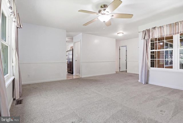 18507 AMIDON AVE, Triangle, VA 22172