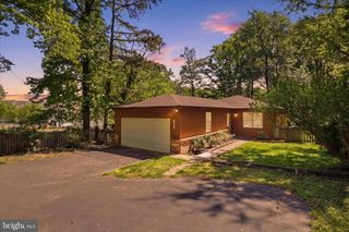 18507 AMIDON AVE, Triangle, VA 22172