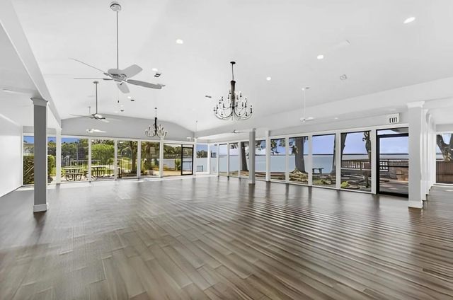 7292 Edgewater Drive, Willis, TX 77318