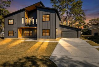 7292 Edgewater Drive, Willis, TX 77318