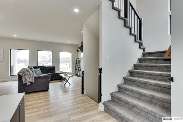 20802 Hartman Avenue, Omaha, NE 68022