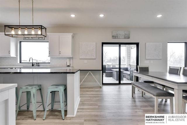 20802 Hartman Avenue, Omaha, NE 68022