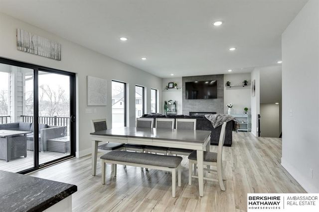 20802 Hartman Avenue, Omaha, NE 68022