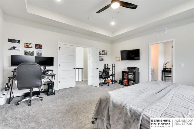 20802 Hartman Avenue, Omaha, NE 68022