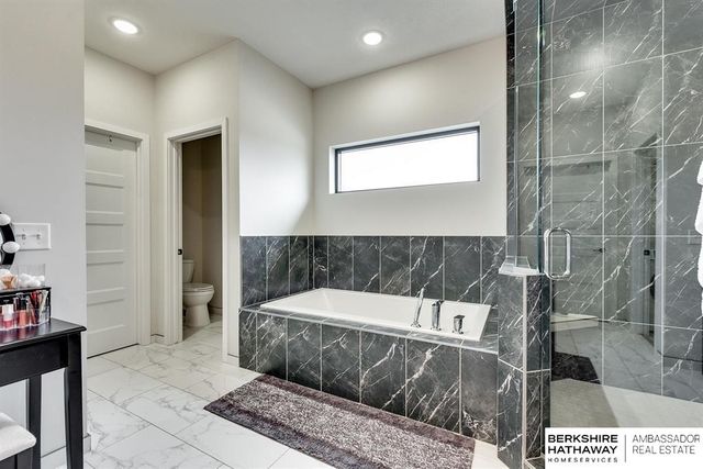 20802 Hartman Avenue, Omaha, NE 68022