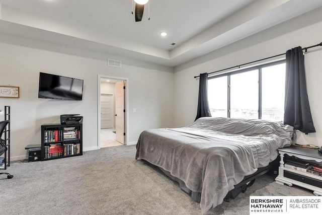 20802 Hartman Avenue, Omaha, NE 68022