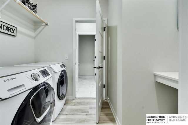 20802 Hartman Avenue, Omaha, NE 68022