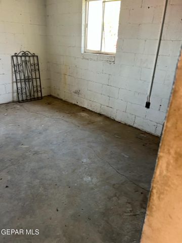 241 Lone Star Place, El Paso, TX 79907