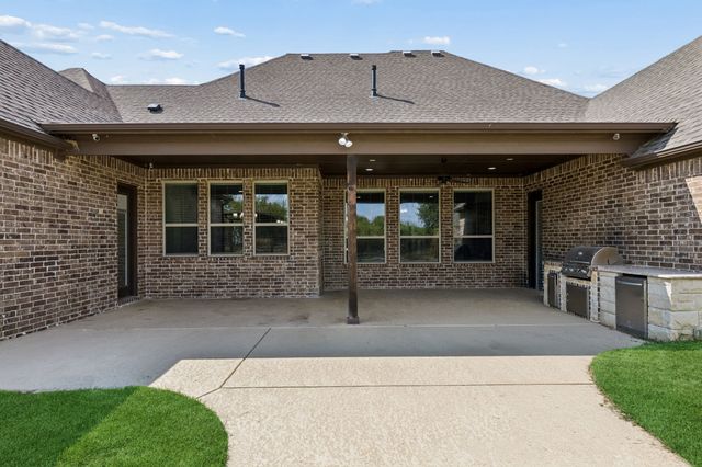 212 W Aurora Vista Trail, Aurora, TX 76078