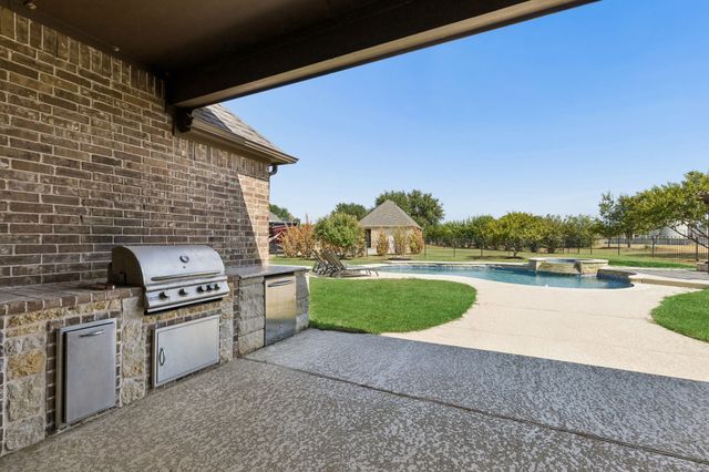 212 W Aurora Vista Trail, Aurora, TX 76078