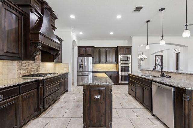 212 W Aurora Vista Trail, Aurora, TX 76078