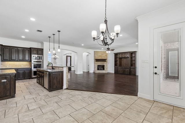 212 W Aurora Vista Trail, Aurora, TX 76078