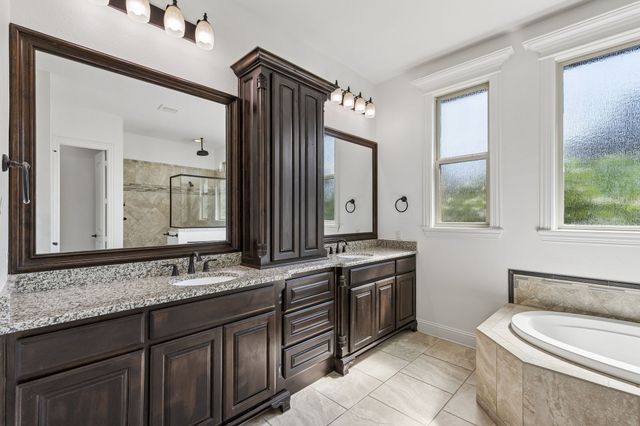212 W Aurora Vista Trail, Aurora, TX 76078