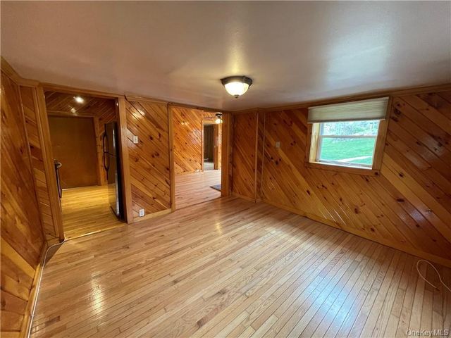 22 Lake Avenue, Monroe, NY 10950