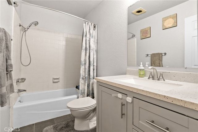 2101 E 21st 102, Signal Hill, CA 90755