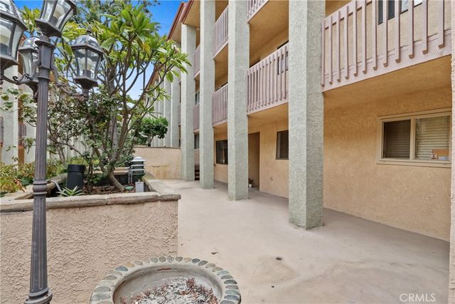 2101 E 21st 102, Signal Hill, CA 90755