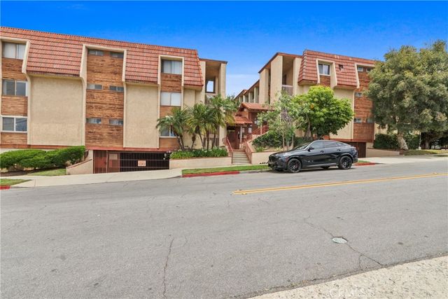 2101 E 21st 102, Signal Hill, CA 90755
