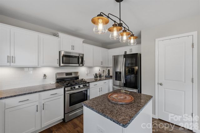 2812 Westbury Court, Dallas, NC 28034