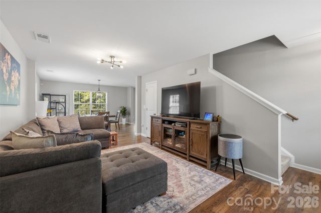 2812 Westbury Court, Dallas, NC 28034