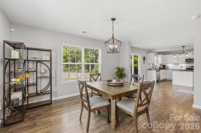2812 Westbury Court, Dallas, NC 28034