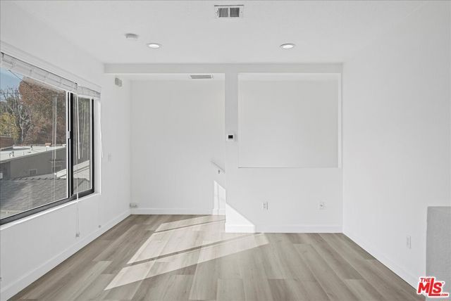 721 Beloit Avenue, Los Angeles, CA 90049