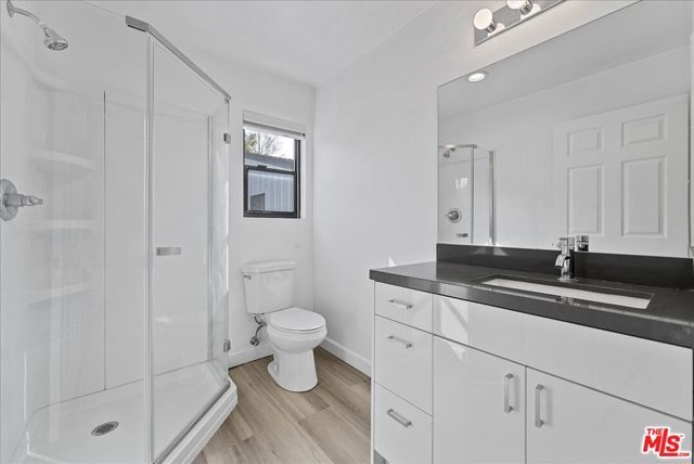 721 Beloit Avenue, Los Angeles, CA 90049